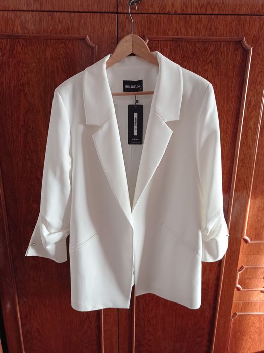 Білий піджак абсолютно новий