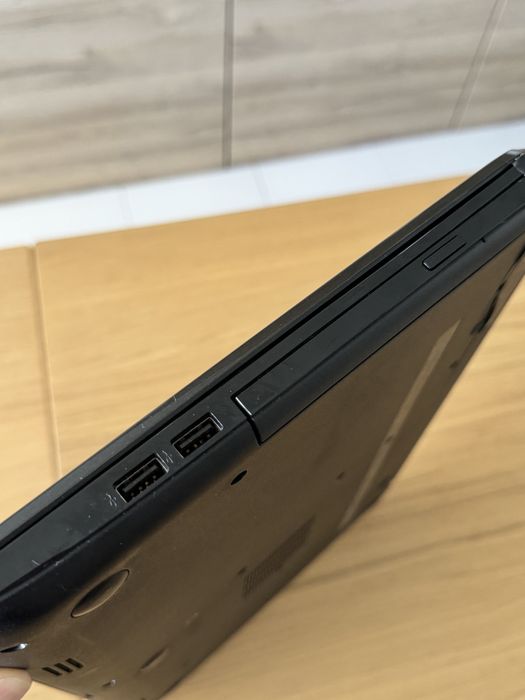 HP Laptop - Model 15-r100np64575296221185123