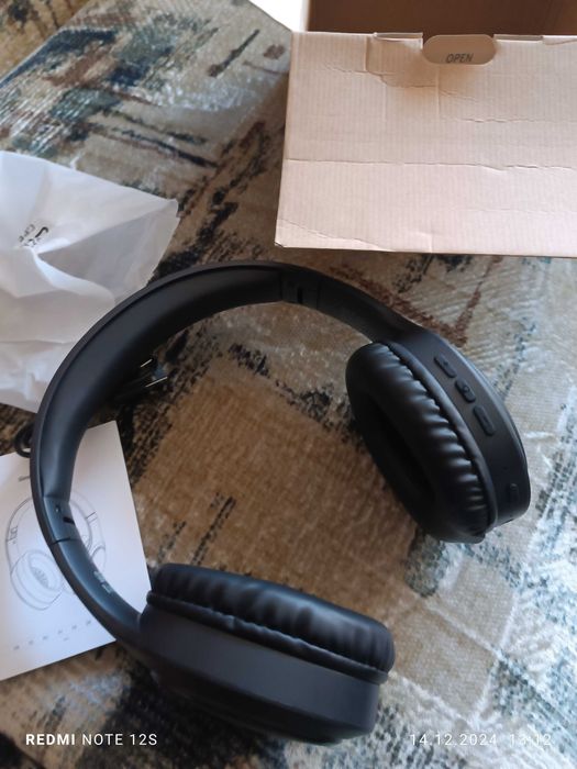 Bluetooth Наушники новые