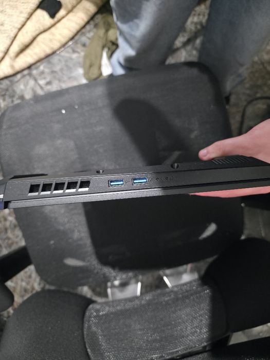 Portatil gamer ACER NITRO 144hz | Amd R5 + 16gb ram + RTX 3050