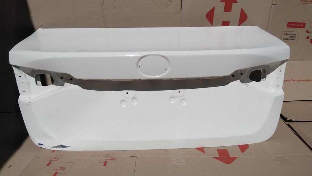 Кришка багажника Toyota Corolla  E210 від 2019.-рр 200 $ +380509478231