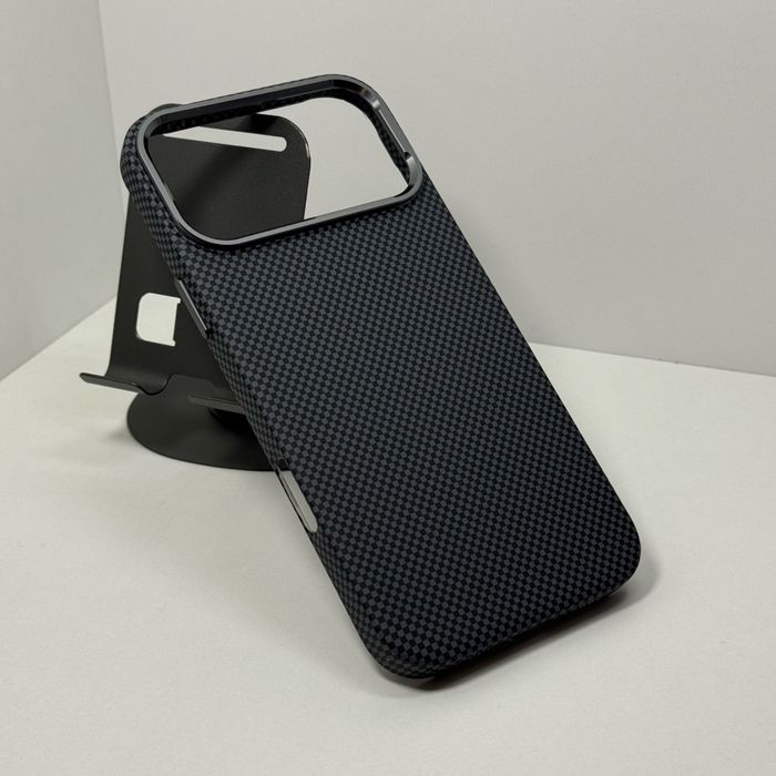 Чохол iphone 17 Pro Max carbone. Карбоновый Чехол айфон 17 про макс