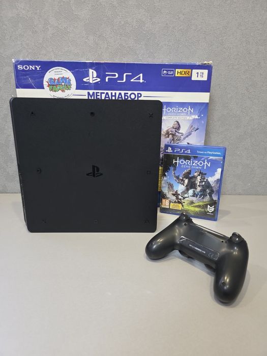 Sony Playstation Ps4 Ps 4 Slim 1024GB HDD 1TB 12 Місяців Гарантія Магазин 3 Ревізія CUH2208B + У Подарунок Ліцензійний Диск з Грою Horizon Zero Dawn