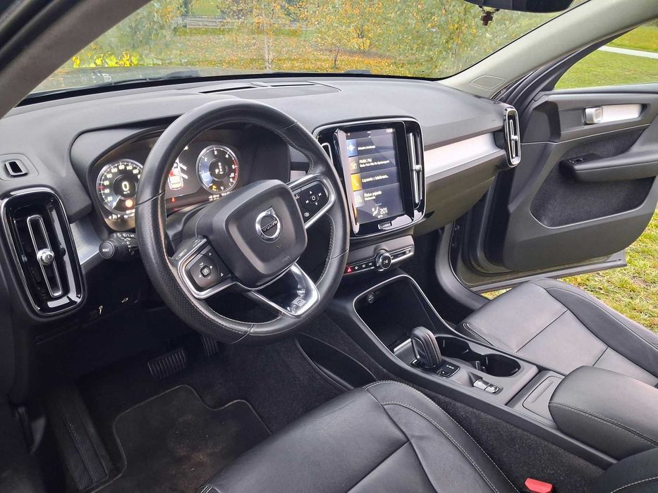 Volvo xc 40 2018r