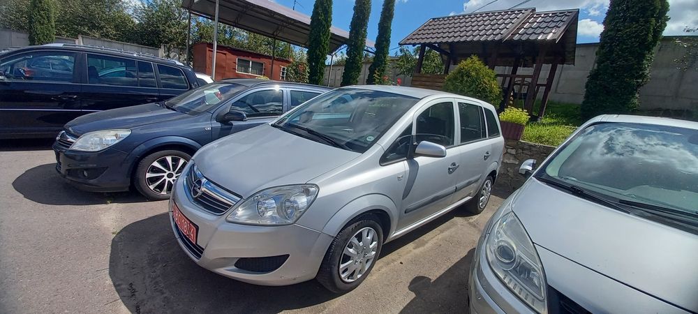 Opel Zafira B 2009