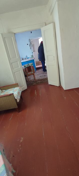 Доглянута садиба 20 км від міста.(ЖД станція,р. Десна)