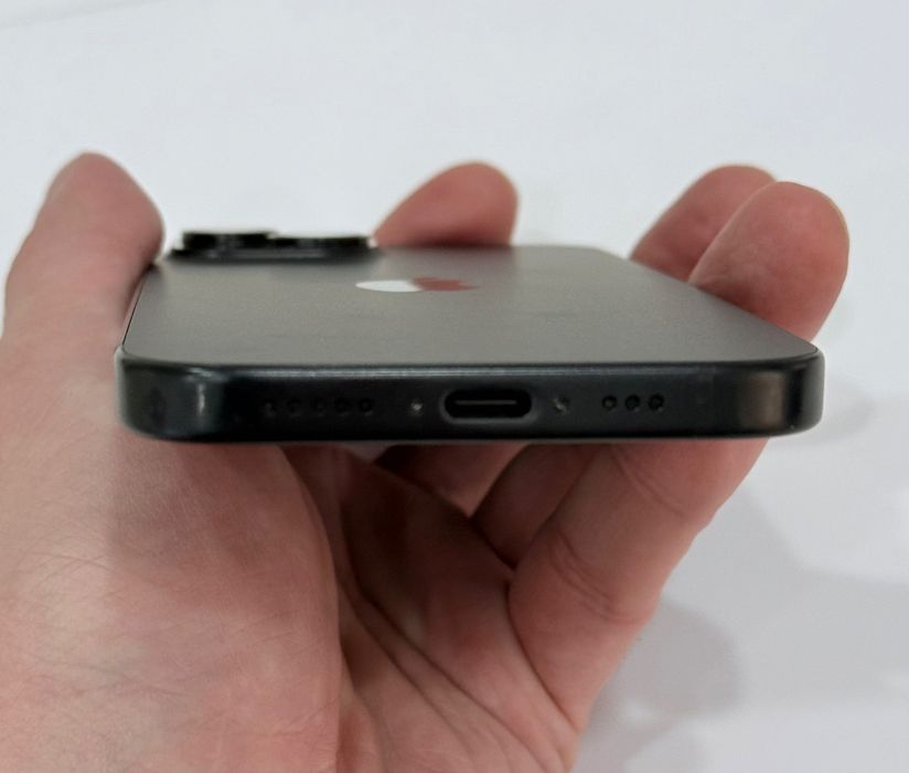 iPhone 15 128GB Black