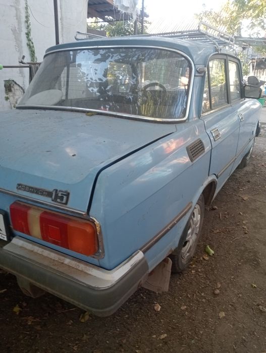 Продам москвич люкс с прицепом в хорошем состоянии.