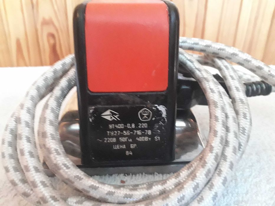 Продам разборной утюг времён СССР