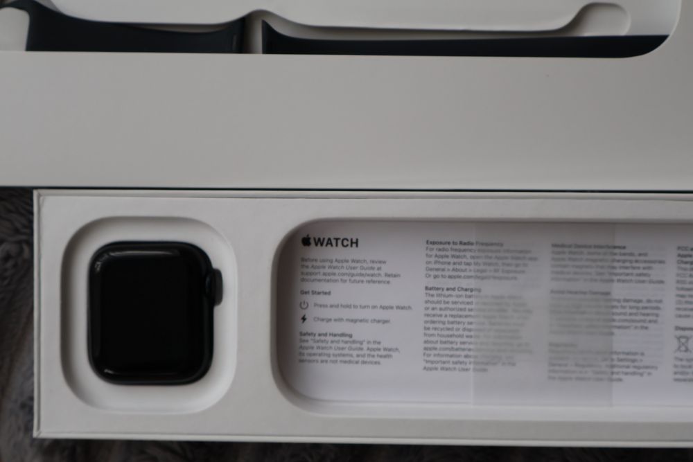 apple watch   se