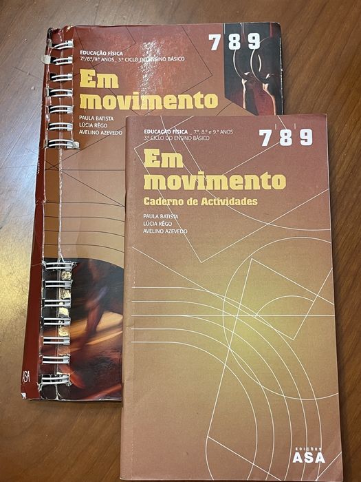 Livros escolares  anos variados