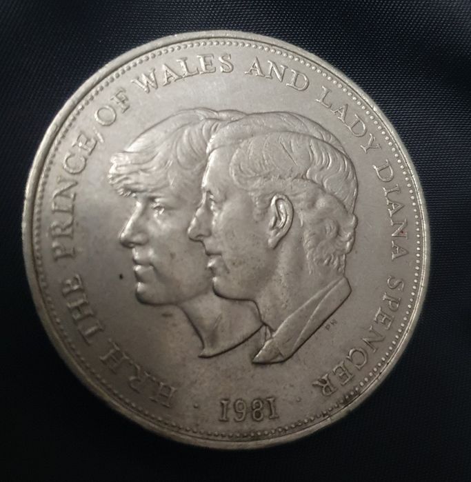 Moeda celebrativa casamento Rei Charles & Diana