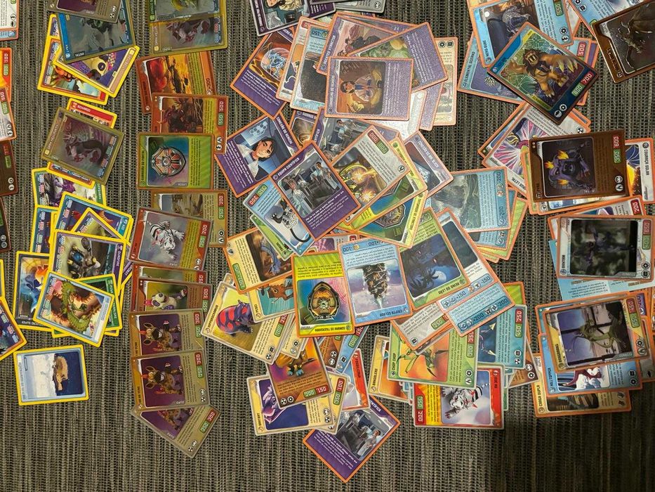 5 packs de cartas invizimals