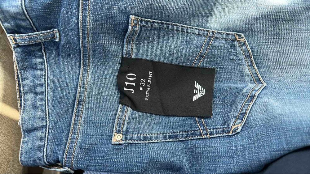 Джинси, Emporio Armani