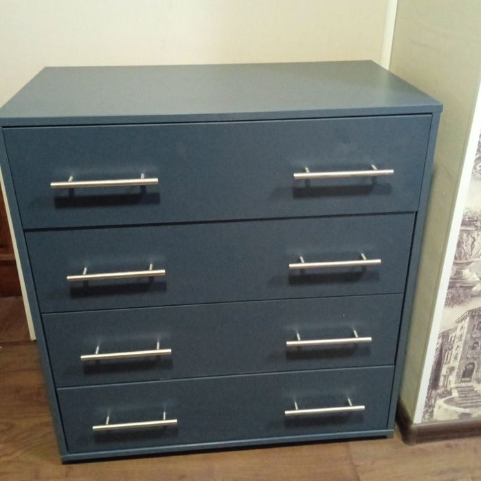 Продажа комодів, на чотири шухляди,