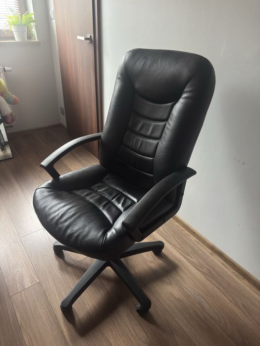 krzesło fotel obrotowe biurowe czarne