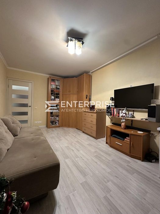 Продаж 1к квартири, поряд метро, Деміївка, пр. Науки, Голосієвський р