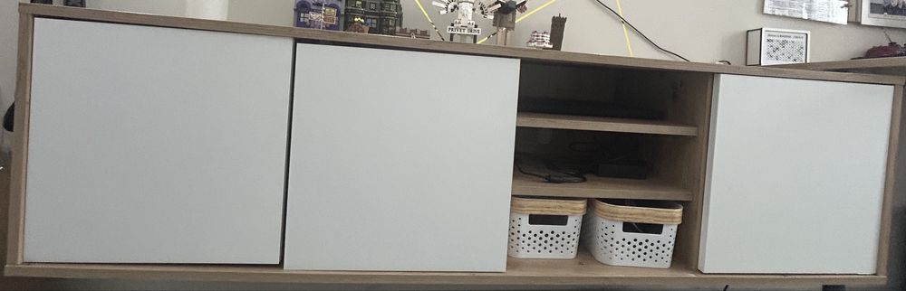 Szafa i komoda podwieszana