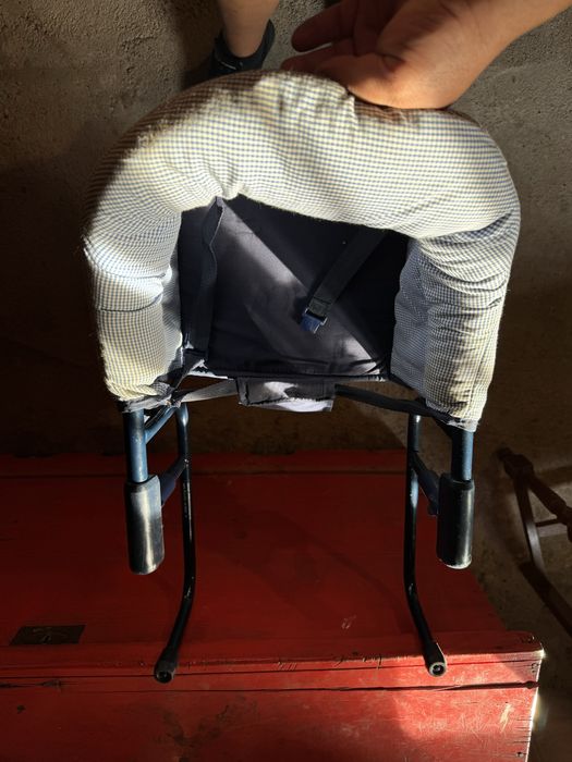 Child table stand64585119280770121