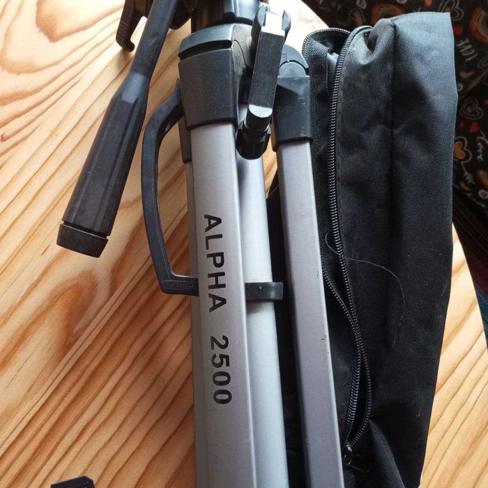 Câmara digital Lumix FZ300 com acessórios