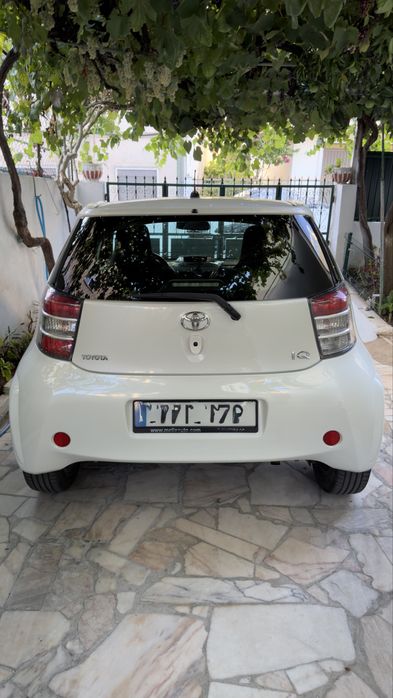 Toyota iQ 1.0 2009 | 96.000 km | 4 Lugares | AC