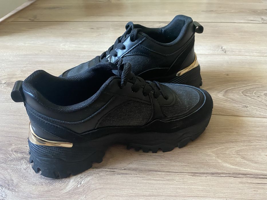 Czarne damskie sportowe buty 37