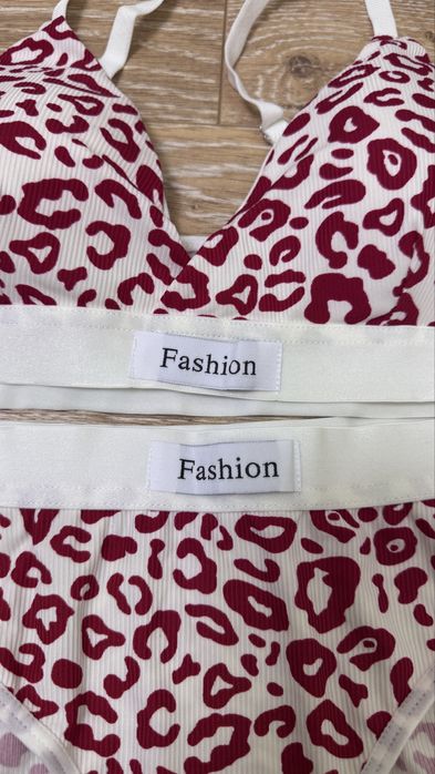 Нижня жіноча білизна