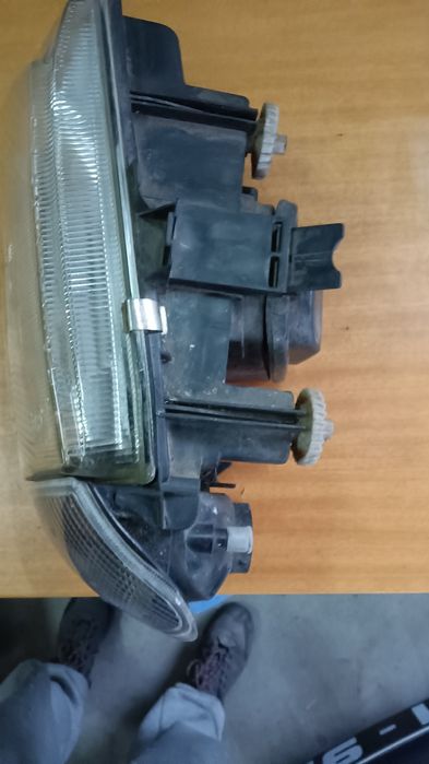 Ótica SEAT ibiza farol esq. Óptica 1995