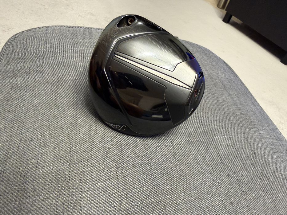 Driver Titleist TSR2