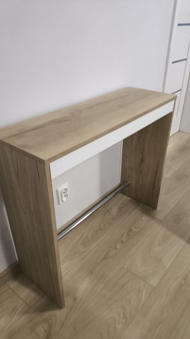 Konsola, stolik, toaletka