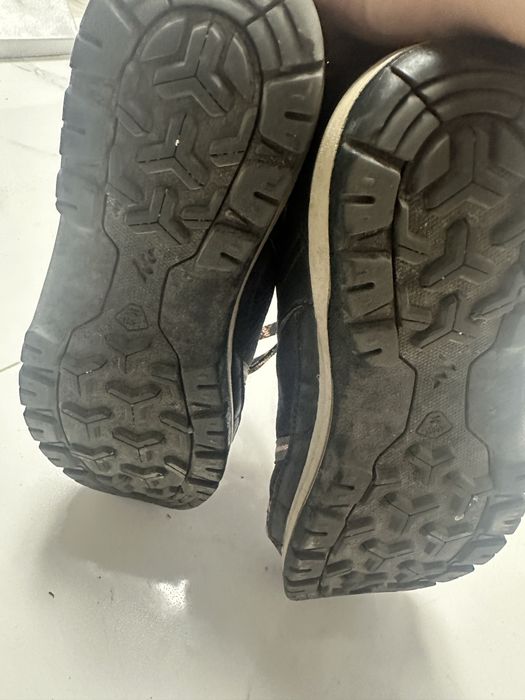 Sprzedam buty trekingowe 38