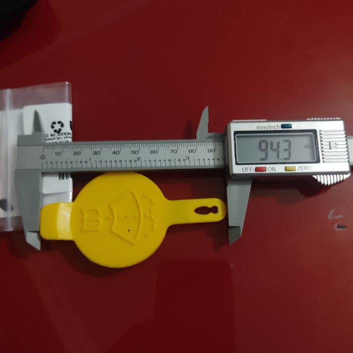 2 Tampas amarelas do depósito de água do limpa vidros de Opel Corsa