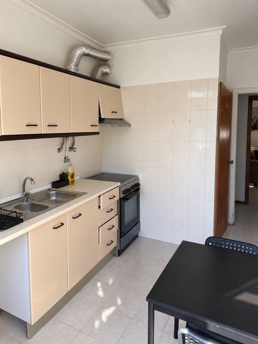 Quarto 350€ Alhandra