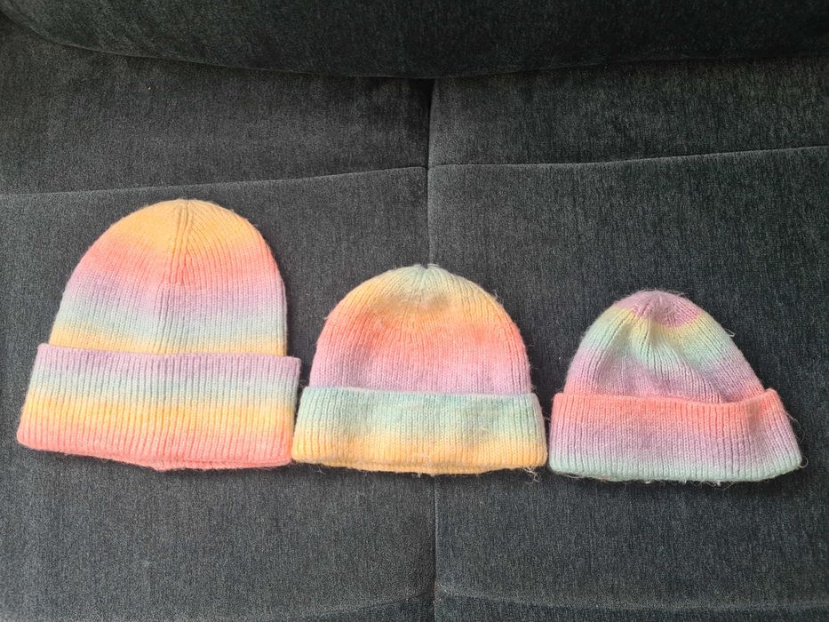 Czapki teczowe 3 szt