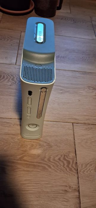 Xbox 360 60gb 3 pady + kinect