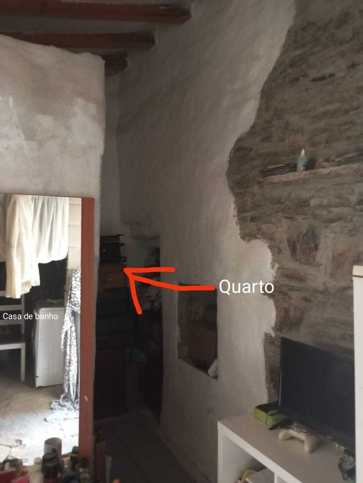Casa da aldeia com 78m2 na aldeia Rodeios, Vila Velha de Ródão para acabar de recuperar