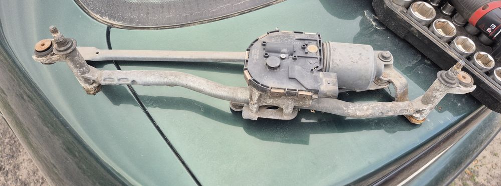 Mechanizm silniczek wycieraczek przód przedni audi a3 8p