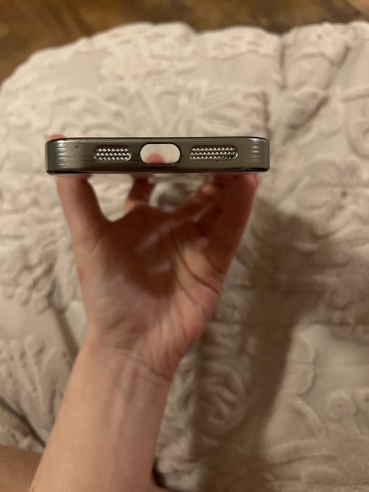 sprzedam Etui do 16 pro max