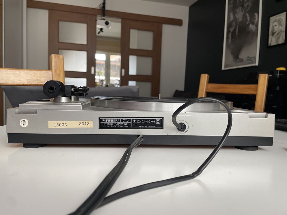 Gramofon  marki FISHER  MT- 35