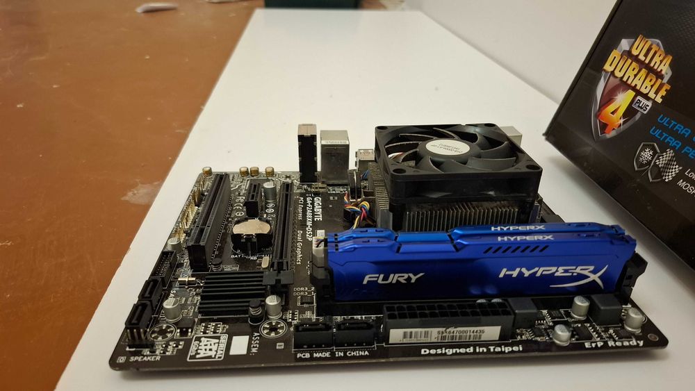 Комплект компьютера AMD