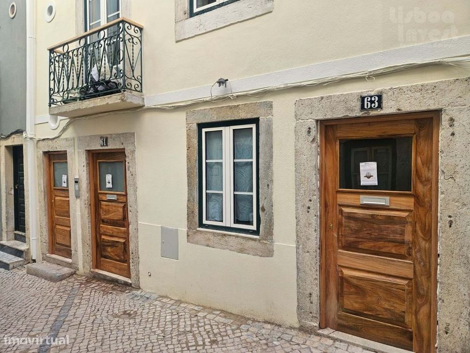 Vendo T2 para remodelação em predio totalmente remodelado