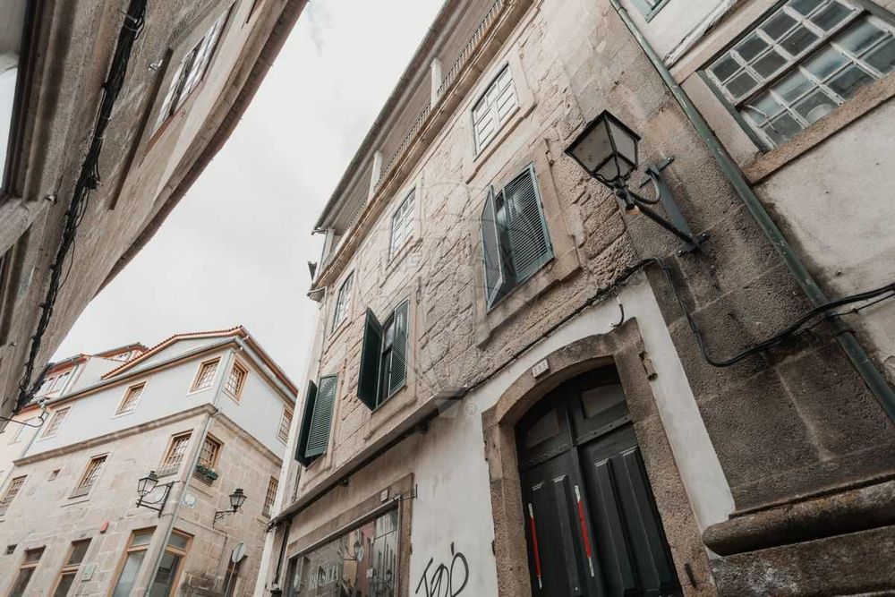 T4 Rua Direita 293, Viseu - Negócio Imperdível