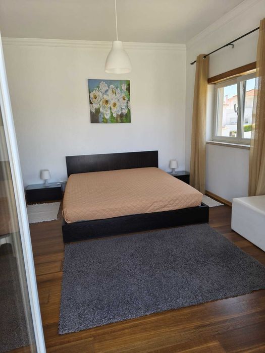 Quarto suite em Alcobaça com closet e WC privado