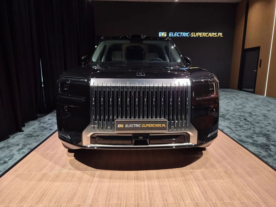 Zeekr X9