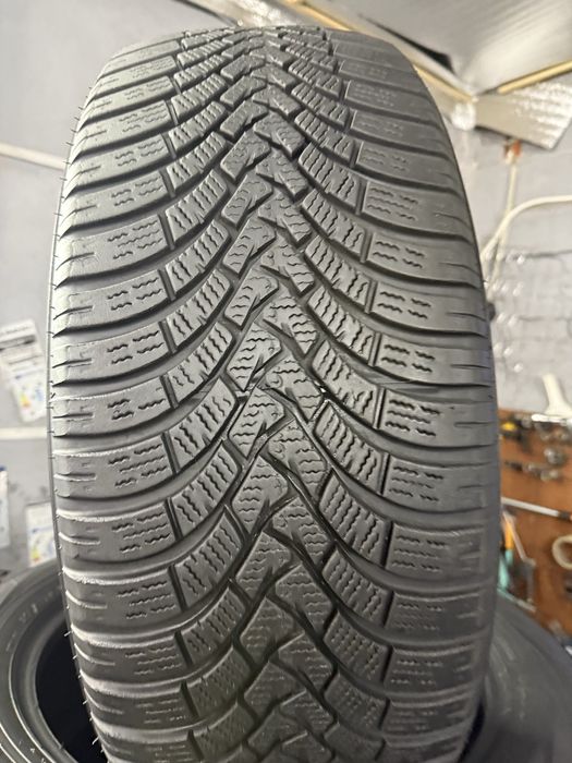 Колеса/резина/гума 235/55R19 Falken