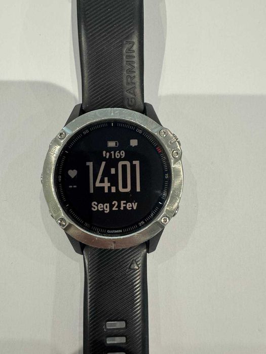 Garmin Fenix 6 Prateado com barcelete Preta