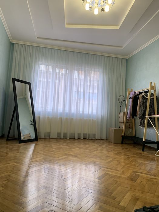 Продаж 3 кімн центр