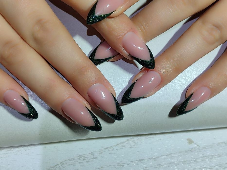 (Маникюр) наращивание, подологический  педикюр, депиляция, (Вишнево