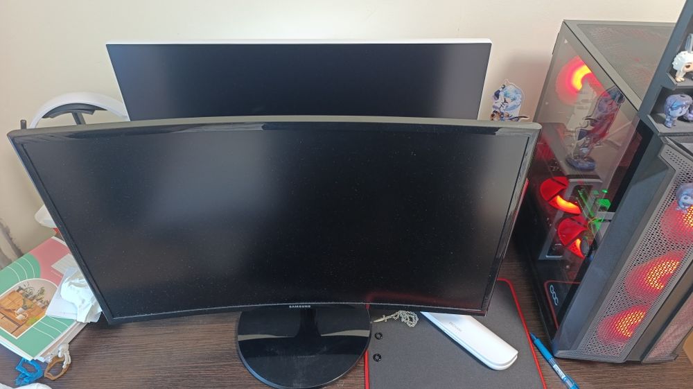 Монітор Samsung 27". Вигнутий монітор