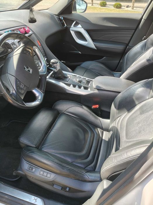 Sprzedam Citroena DS5 1.6 benzyna